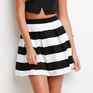 Forever 21 Black & White striped skirt